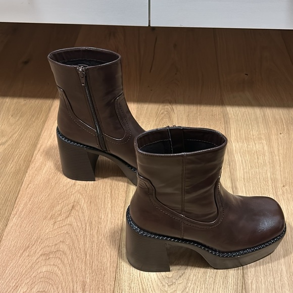 Platform Boots Call It Spring - Picture 3 of 5